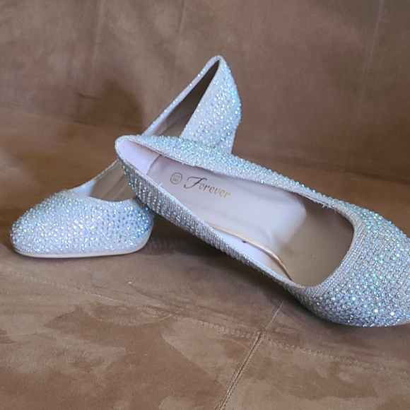 Forever Pumps - Picture 2 of 4